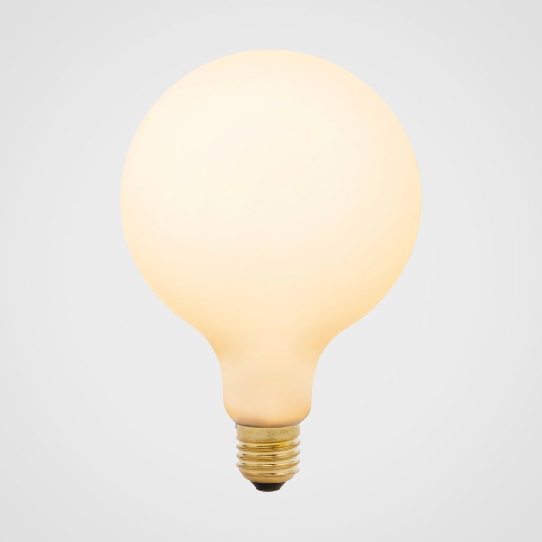 Porcelain III Bulb 6W E27 LED Light Bulb