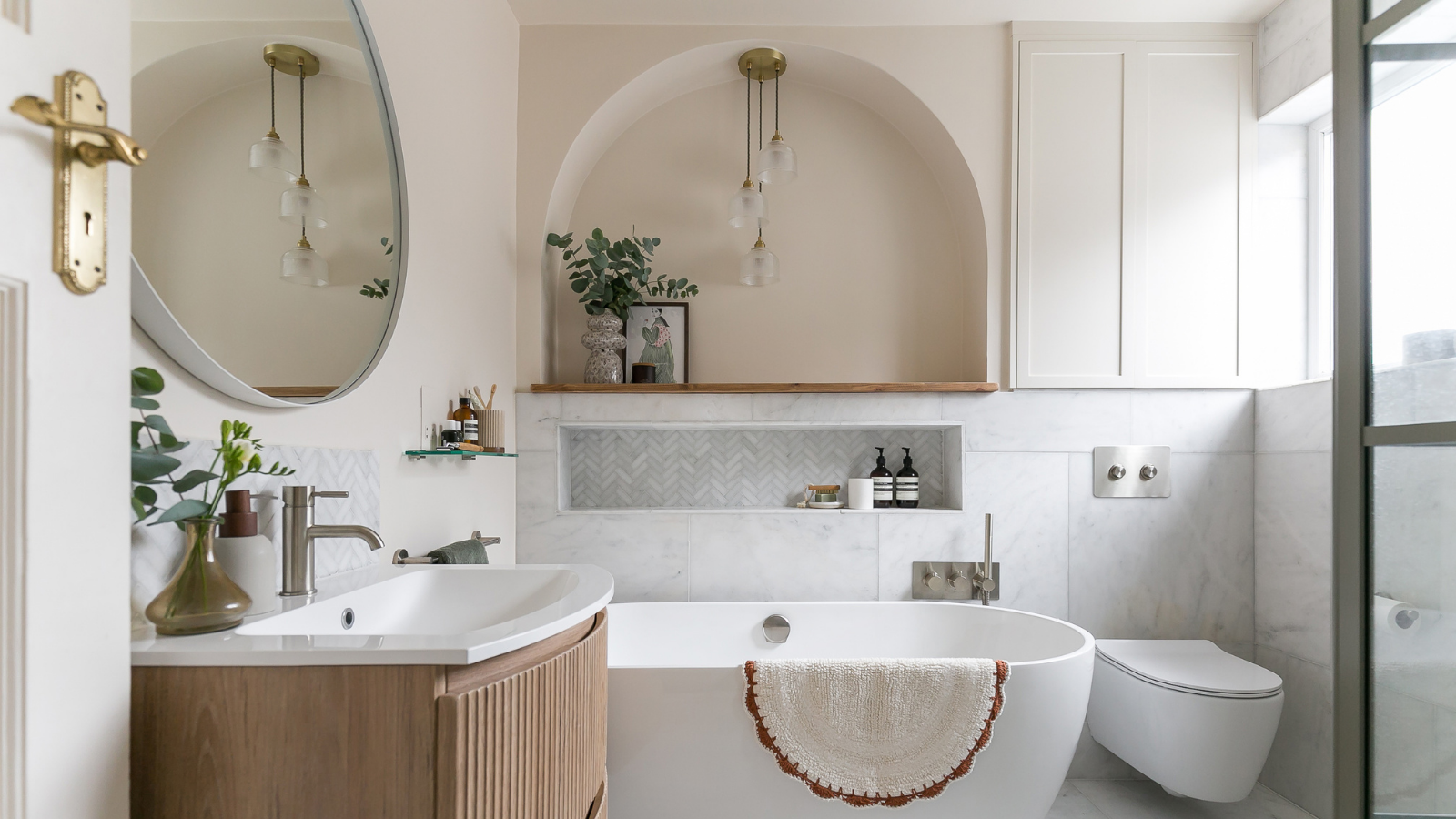 Guide: Bathroom Lighting and IP Ratings