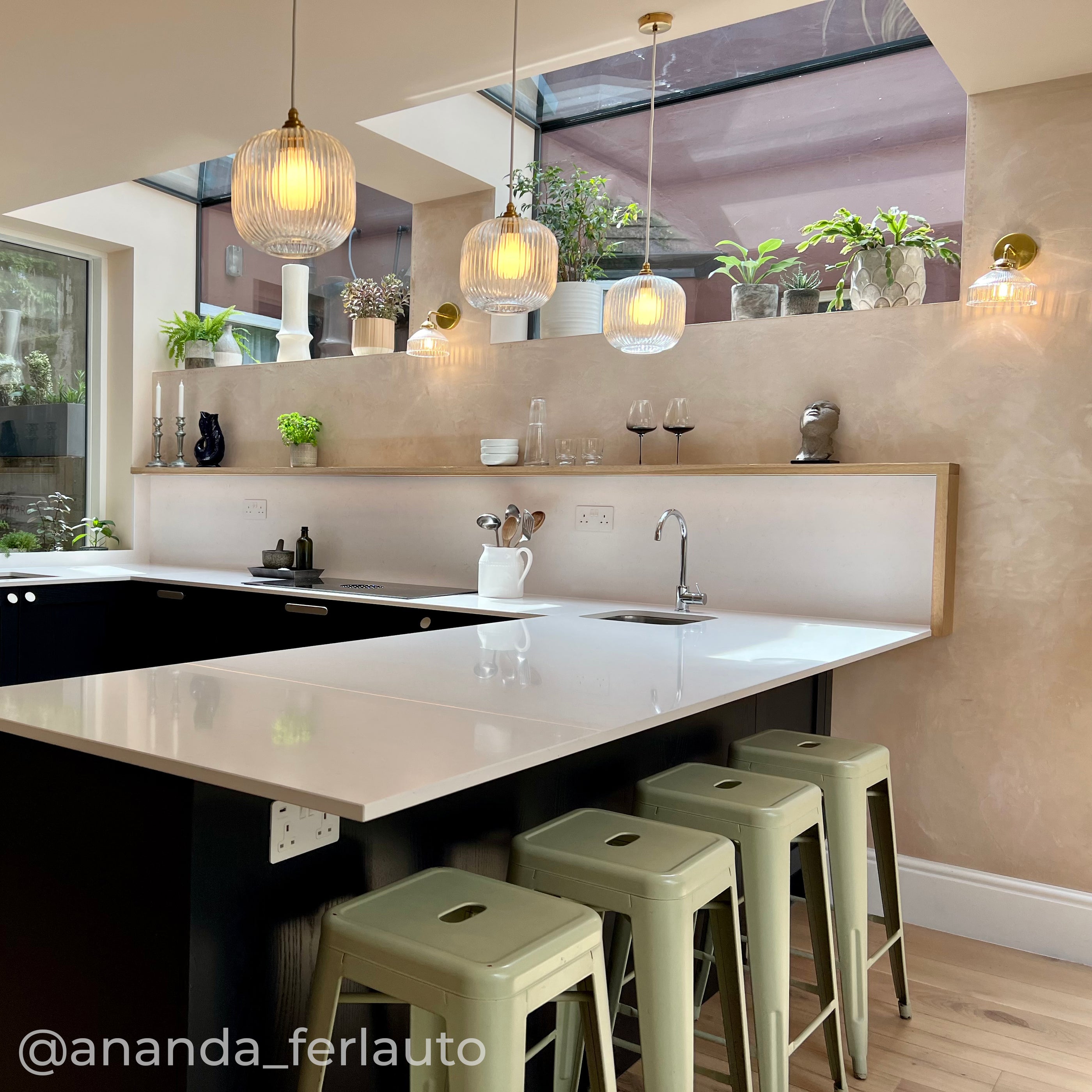 Clear Reeded Glass Pendant Light