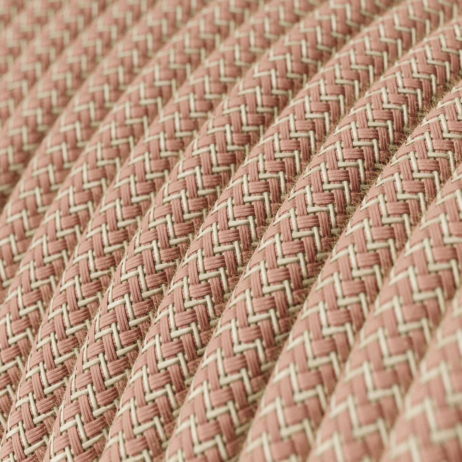 Pink Linen cable.jpg__PID:a77ec517-105e-4f2e-97d2-1994da1d6c41