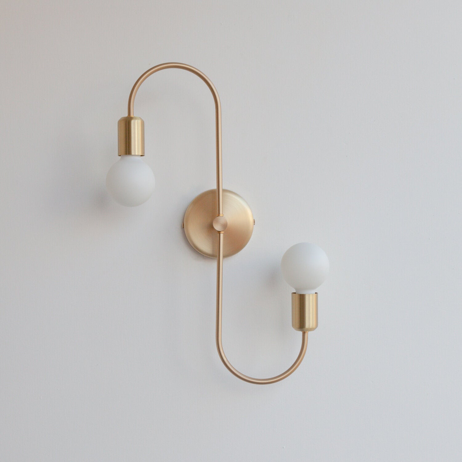 "Fiann" Wall Light