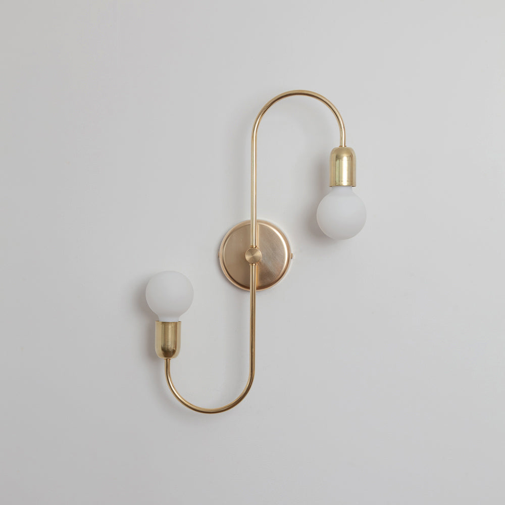 "Fiann" Wall Light