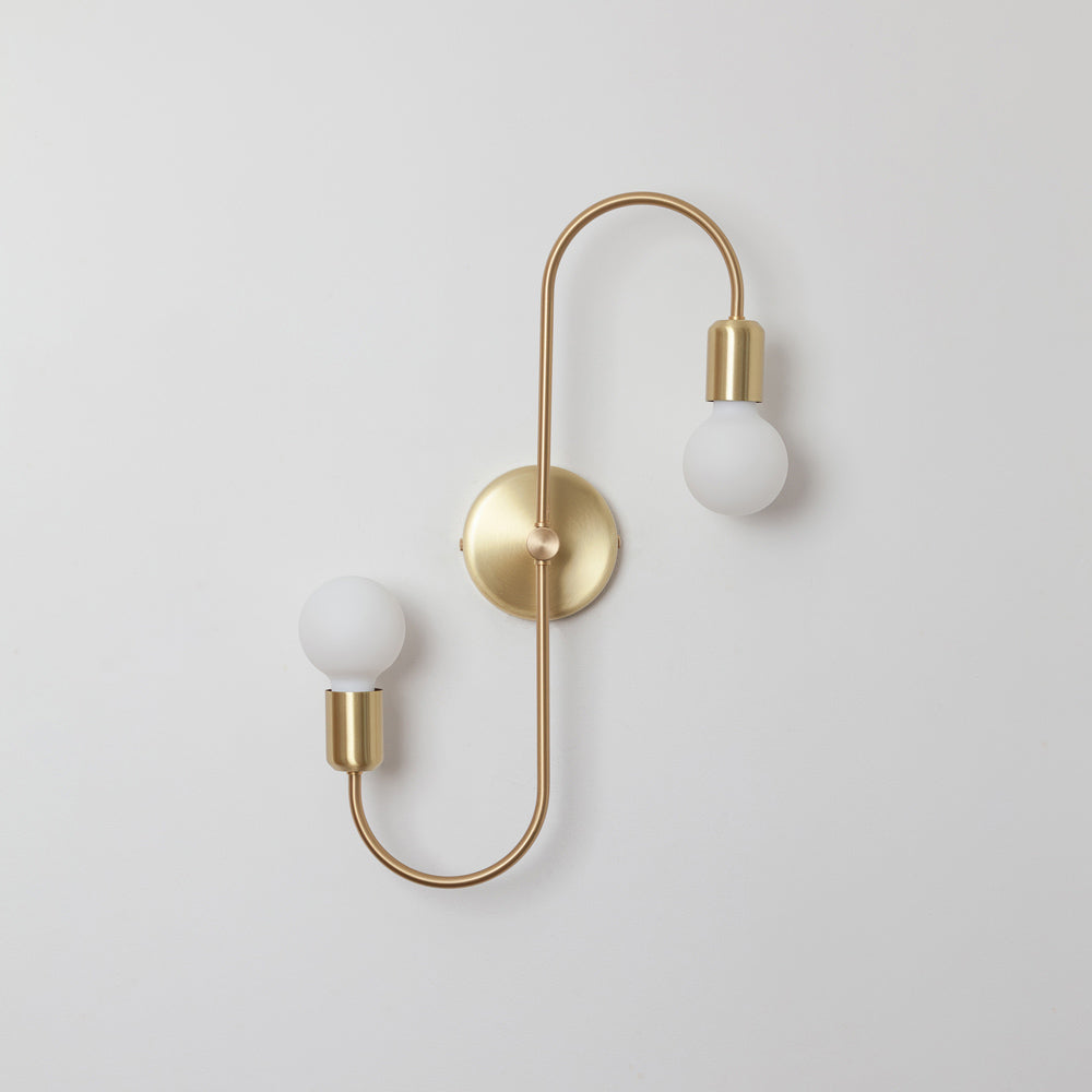 "Fiann" Wall Light