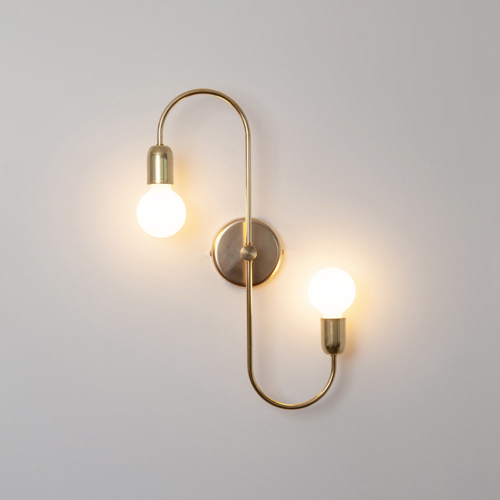 "Fiann" Wall Light