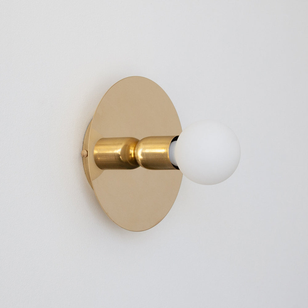 "Arc 2.0" Wall Light - Brass (Outlet)